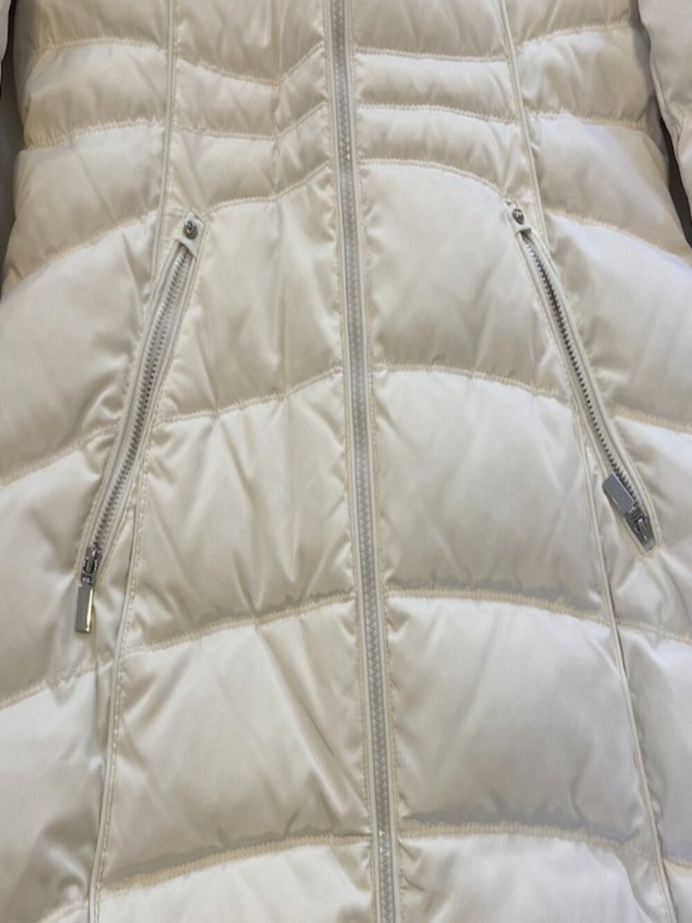NWT Women's Long White Puffer Coat With Detachable Faux Fur Hood - Picture 2 of 6